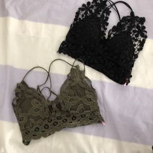 2 Bralettes